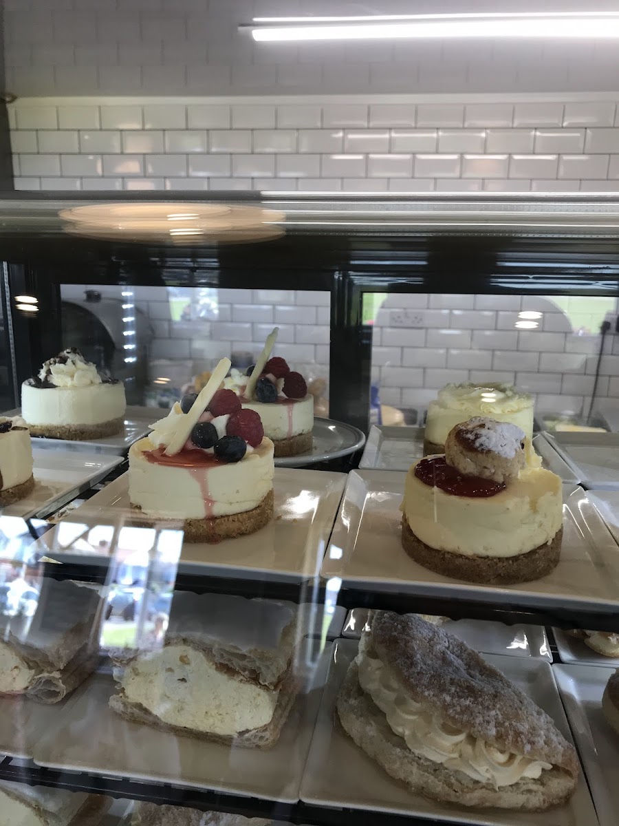 Cakes & Snacks